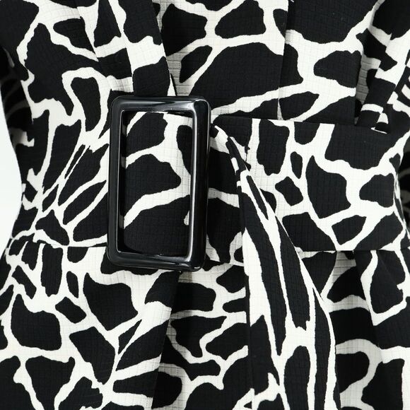 Liz Claiborne Jacket Petites 14P Black White Animal Print Attached Belt Lined - Picture 11 of 16